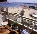 Residence dei due Porti. L�genheter vid stranden i Sanremo. Ligurien
�