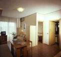 Residence dei due Porti. L�genheter vid stranden i Sanremo. Ligurien
�